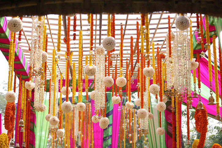 wedding decor for roof