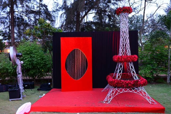 moulin rouge themed party ideas